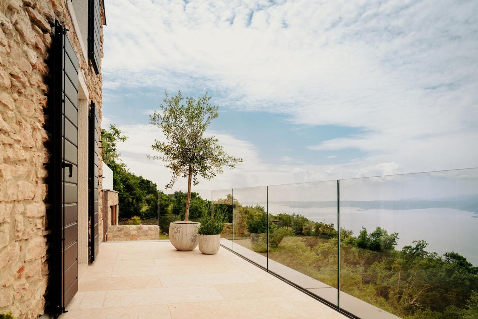 Favai Hills Your Secret Hideaway Brenzone sul Garda Exterior photo